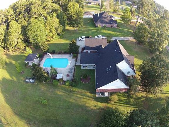 4th image of 42209 Jefferson Dr
