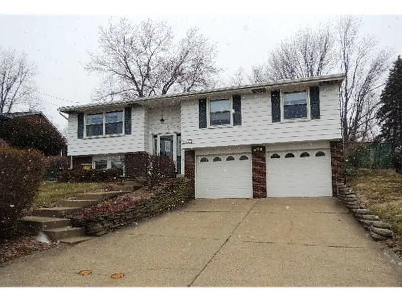 201 Cypress Hill Dr photo 1