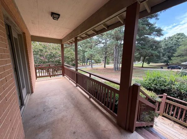 120 Pinecrest Dr Unit B, Hartwell, GA 30643