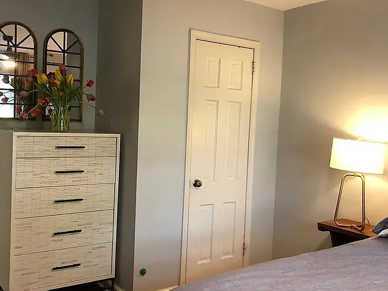 1604 W Abingdon Dr #102 — Photo 16