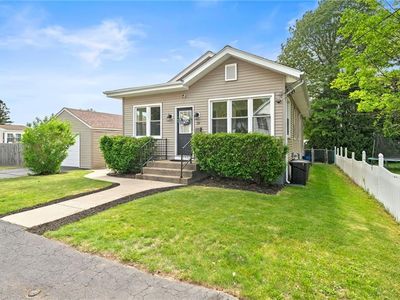 39 Sampson Ave, North Providence, RI, 02911