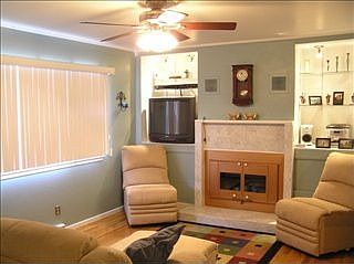 3rd image of 1328 Horseshoe Dr