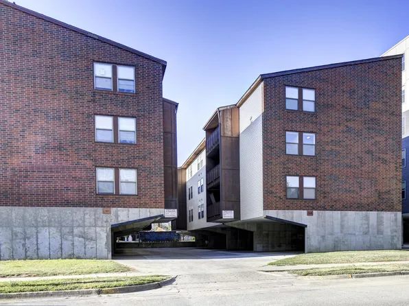 311 E Daniel St