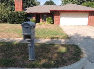 412 Midland Dr, Norman, OK 73072
