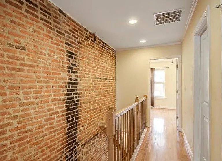 1538 Clarkson St — Photo 14