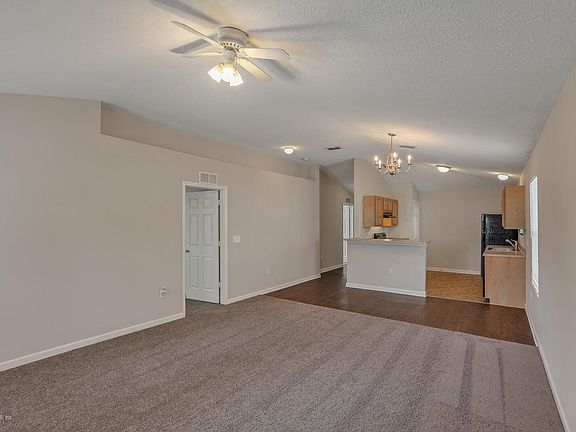 5th image of 8455 India Ave