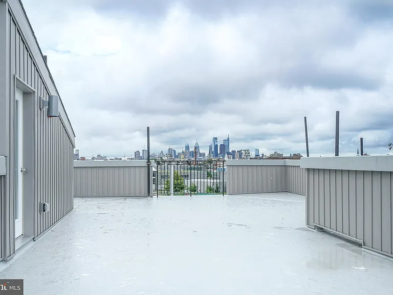 2162 E Norris St #402 — Photo 14