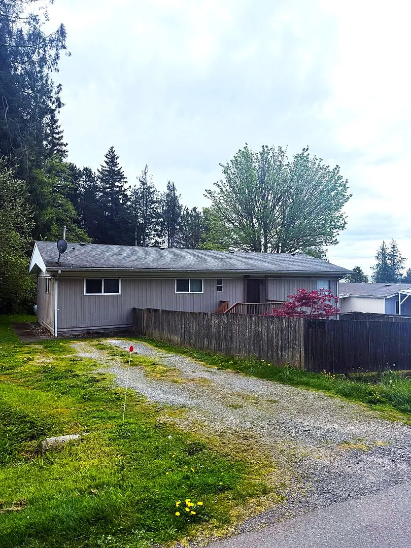 Building Photo - 4548 Orcas Way