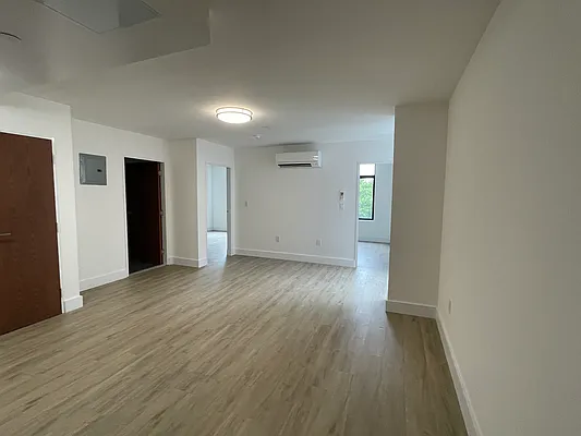 Rented by Olympic CIty Real Estate | media 16