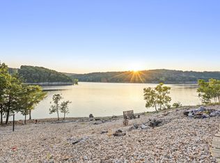 150 Sherwood Forest Ln, Ridgedale, MO 65739