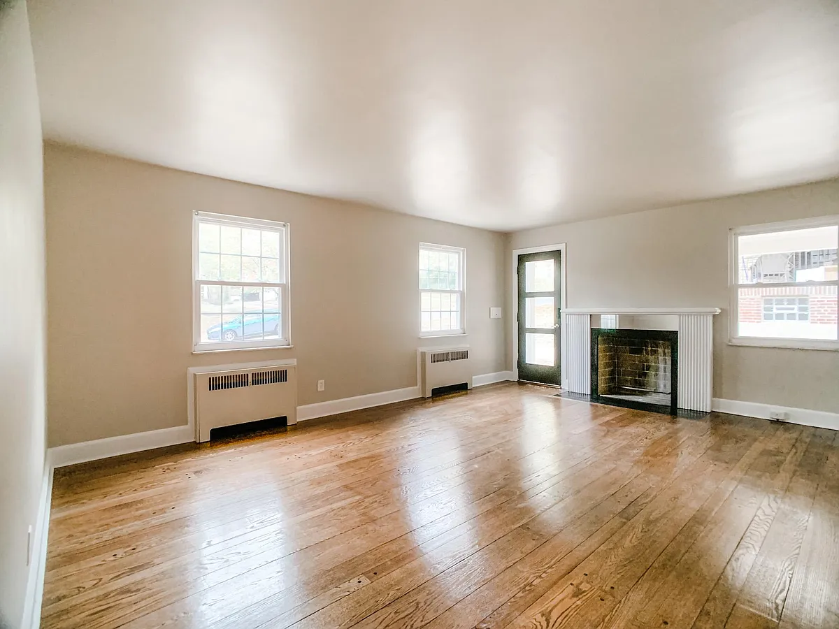Living Room #1 - 6260 Rogers Park Pl #1