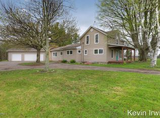 10950 W Stanton Rd, Trufant, MI 49347