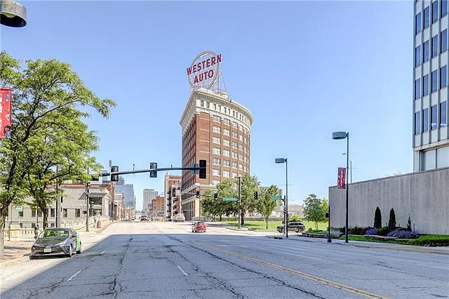 1st image of 2107 Grand 602 Blvd