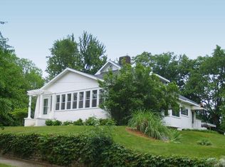 1620 Boston St SE, Grand Rapids, MI 49506