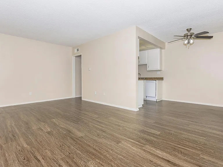 Casa Bonita Apartment Homes — Photo 11