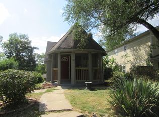 6644 Broadmoor St, Kansas City, MO 64131