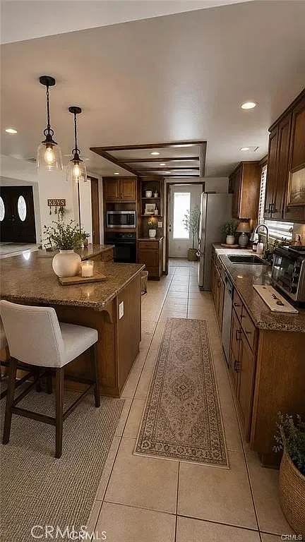 3 bed, 2738 sqft, $1,300 — Photo 2
