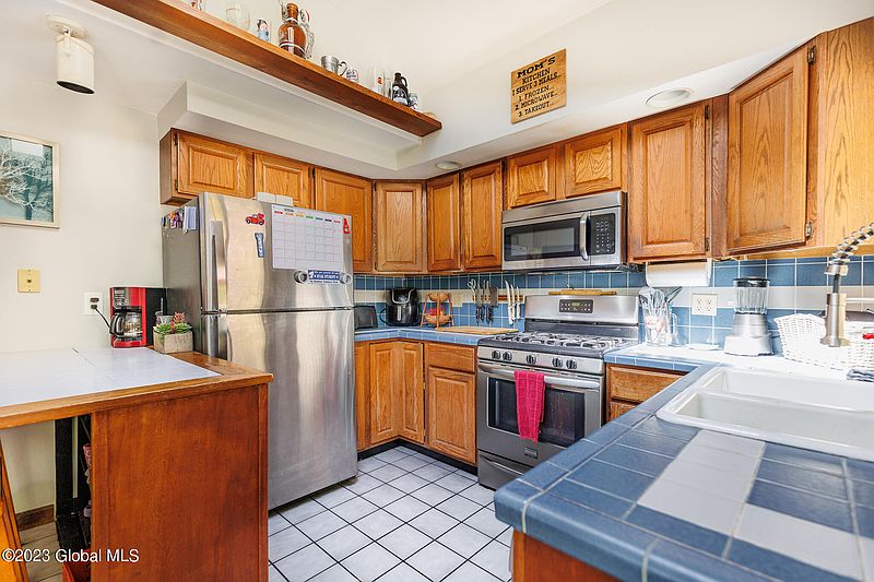 5th image of 59 Partition Street