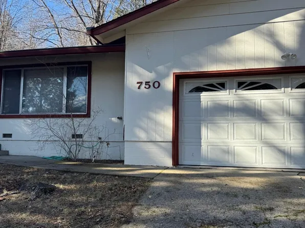 750 Sullivan Ave, Weed, CA 96094