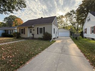1132 Lark St, Green Bay, WI 54303