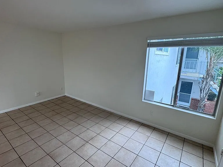 1550 Pacific Beach Dr — Photo 8