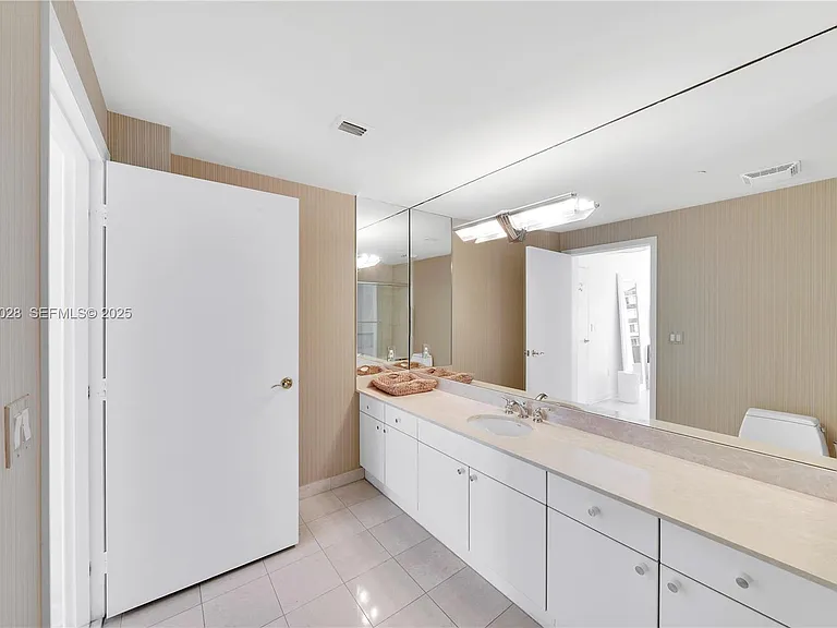 9601 Collins Ave #809 — Photo 20