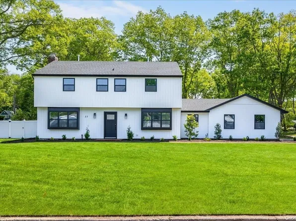37 Pembrook Drive, Stony Brook, NY 11790