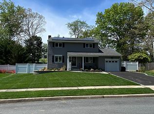 32 Wenmore Rd, Commack, NY 11725