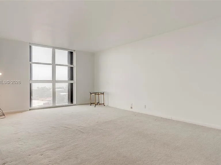 4000 Towerside Ter #908 — Photo 8