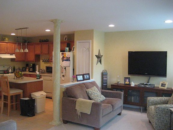 Kitchen Family Room
