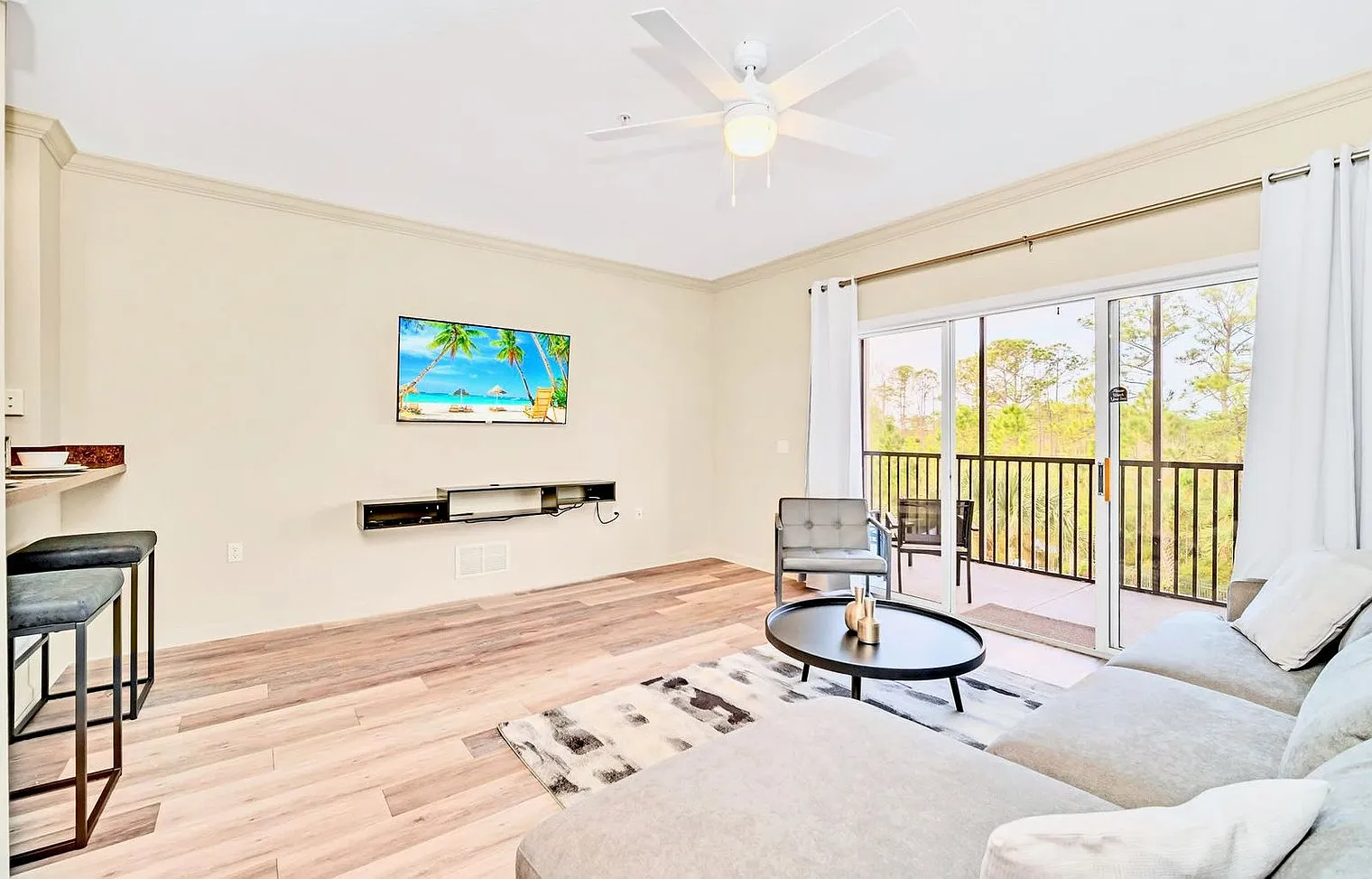 2 bed, 2.0 bath, 1280 sqft, $3,222 — Photo 3