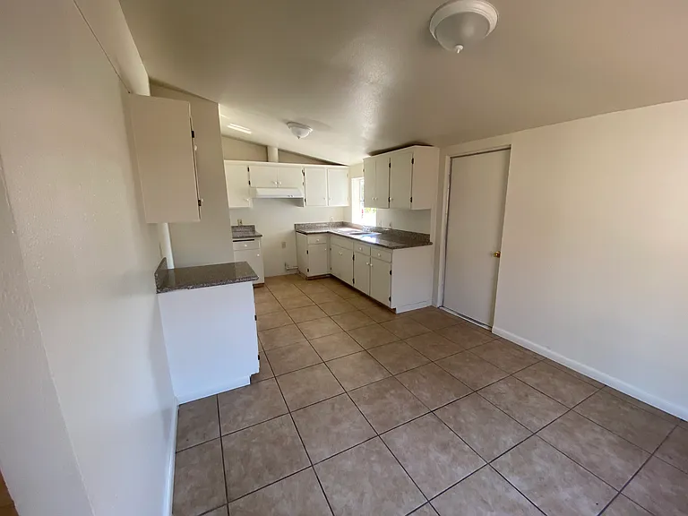 4388 N Millbrook Ave — Photo 2