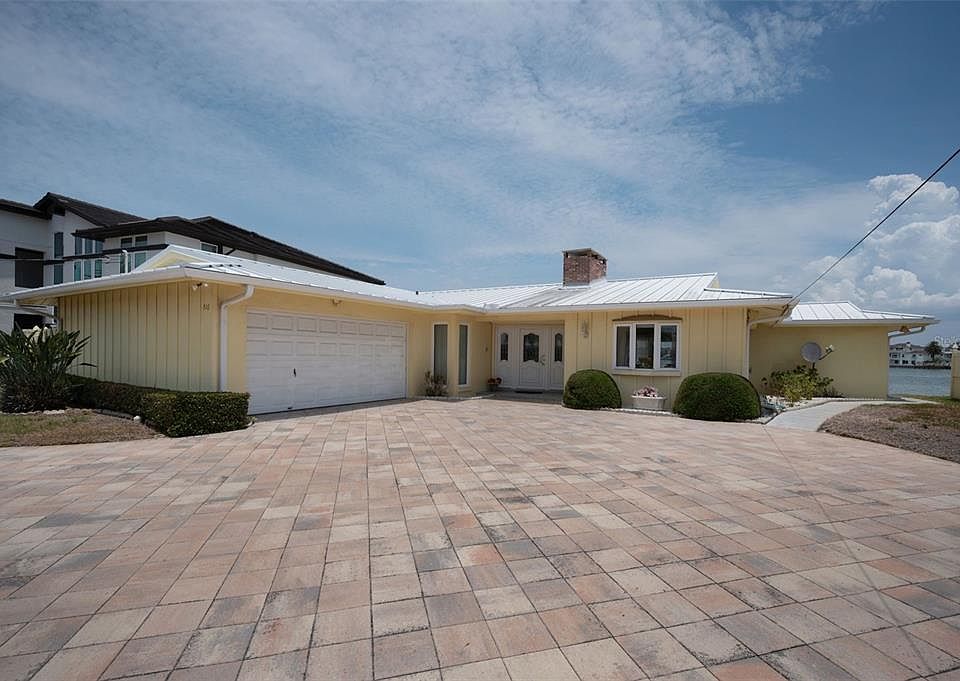 1st image of 516 Harbor Dr N