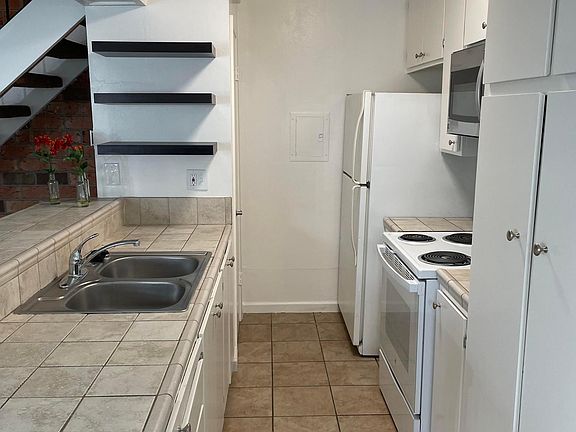 3rd image of 5654 Allen Ave APT 2