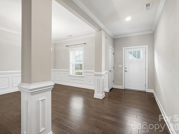 4th image of 2027 Bonds Ln #43
