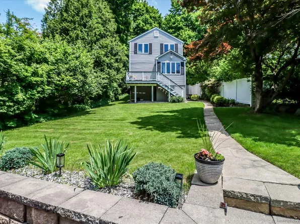 14 Fulton Drive, New Fairfield, CT 06812