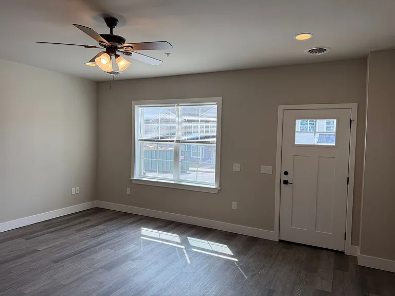 Salem Run Apartments Phase 2 — Photo 122