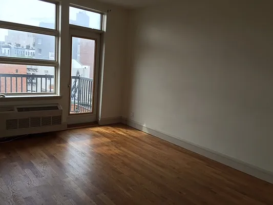 Rented by Premier Metro Realty Corp | media 29