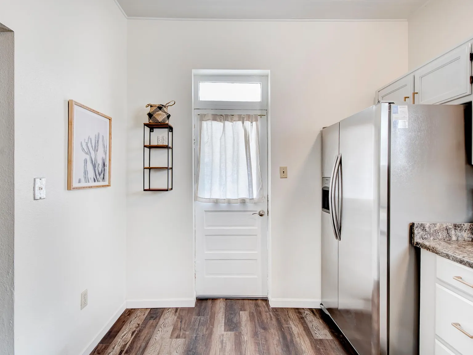 423 Pacific Ave SW — Photo 4