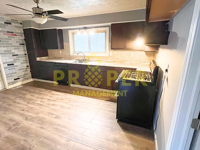 5107 Genesee Ave — Photo 10