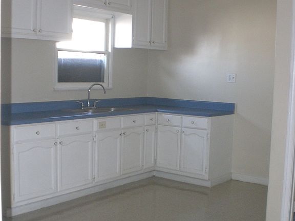 5th image of 5928 S Flower St