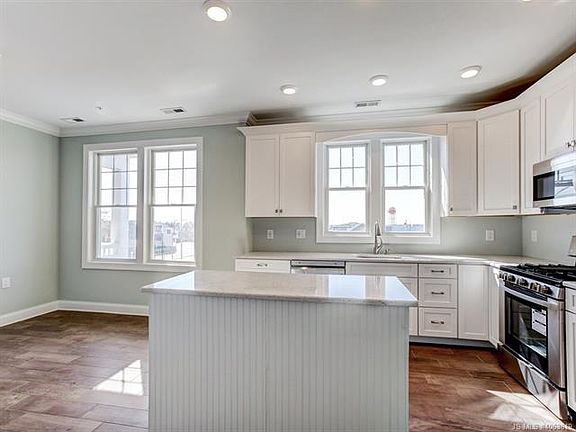 5th image of 500 S Bay Ave #D