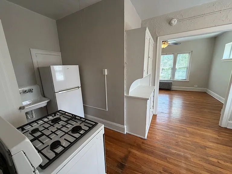 2300 Harriet Ave. — Photo 7