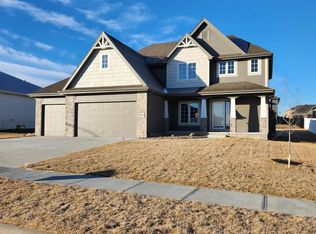12620 S 77th St, Papillion, NE 68046