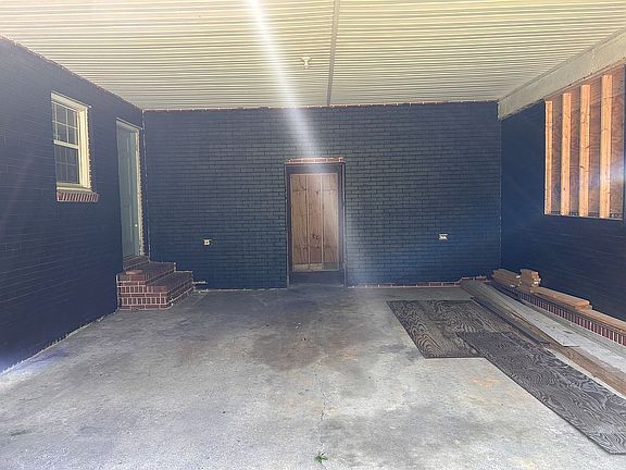 2nd image of 553 Glenn Donaldson Rd