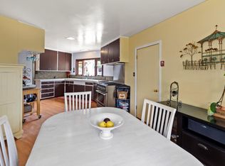 1017 Avalon Pl, Pacific Grove, CA 93950