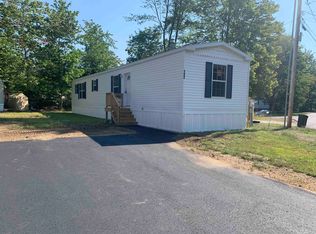 102 Pineland Park Rd, Milton, NH 03851