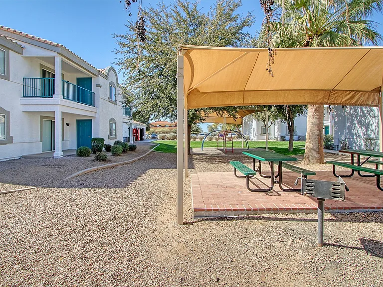 Marana Apartments