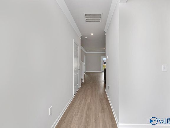 3rd image of 173 Lincoln Gray Cir