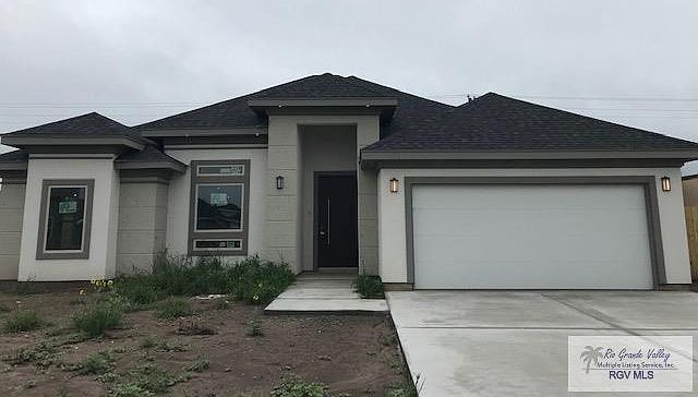 1st image of 6996 Heritage Oak Dr #17